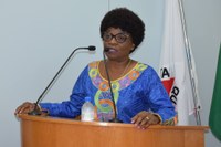 Apóstola angola e pastora falam sobre serviço social de igreja em Frutal