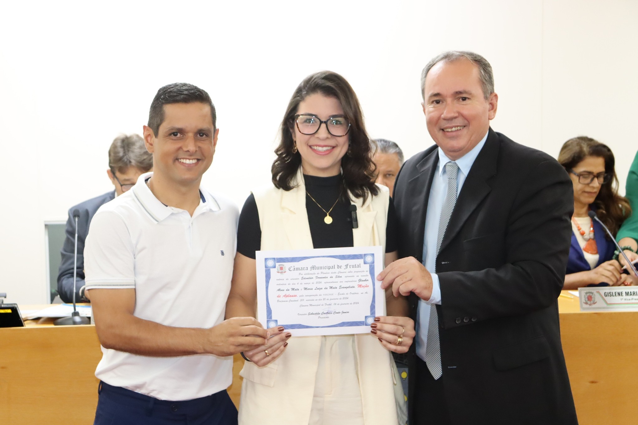 Casal de empresários é homenageado com moção de aplauso pelo Poder Legislativo