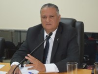 Em ação pioneira, presidente Juninho do Sindicato regulamenta pregão eletrônico da Câmara de Frutal