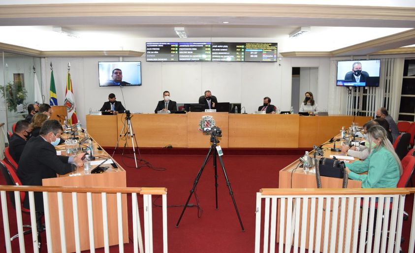 Em representação, vereadores propõem construção de escola padrão do FNDE no Jardim do Bosque