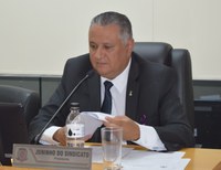 Juninho do Sindicato questiona a respeito de compra de material esportivo pela Prefeitura