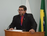 Vereador Rapinha faz indicações em favor da Vila Esperança